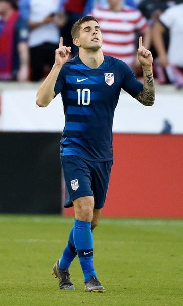 Pulisic scores, leaves with leg injury as US ties Chile 1-1